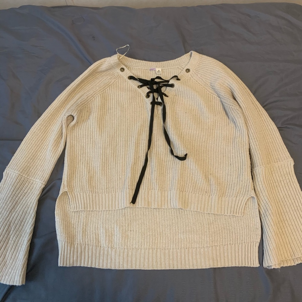 Lightly used cream sweater- medium